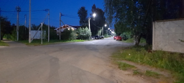 Какие-то уродцы разбрасали стекла на дороге на Больнич...
