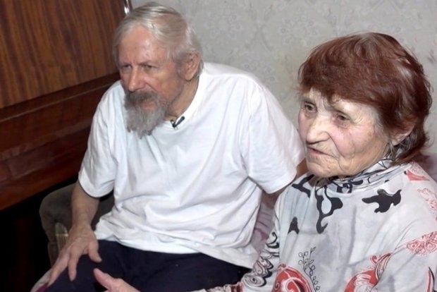 😡 Судебный пристав выгнала инвалидов-пенсионеров из ?...