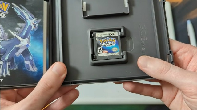 Ютубер вернул картридж Pokemon Diamond 17-летней давности его ?...