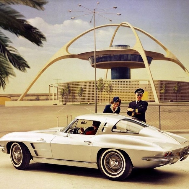 Рекламное фото Chevrolet Corvette Split Window, Лос–Анджелес, 1963 год.