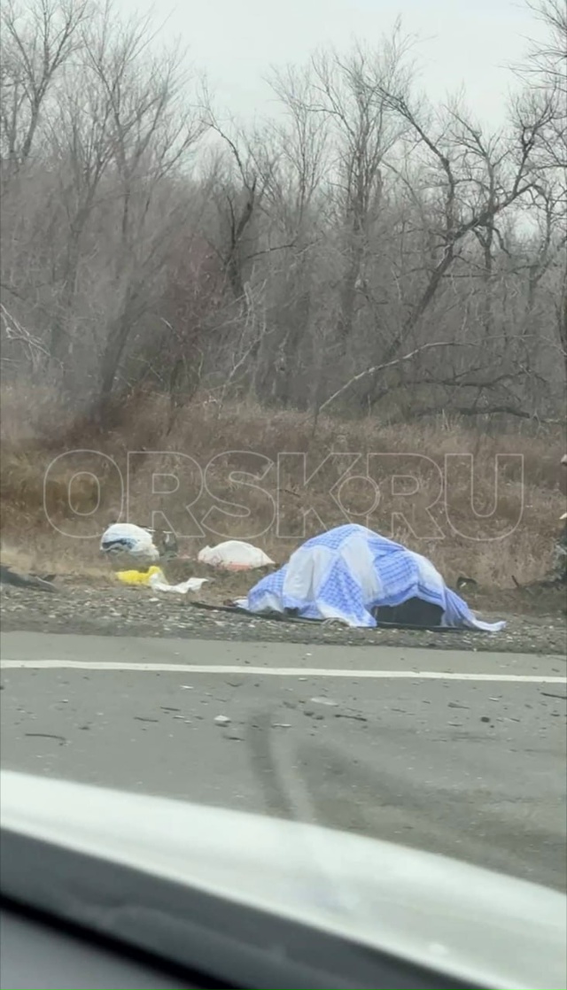 🚨 Трагедия на трассе Оренбург — Орск! Lada Largus влетела в...