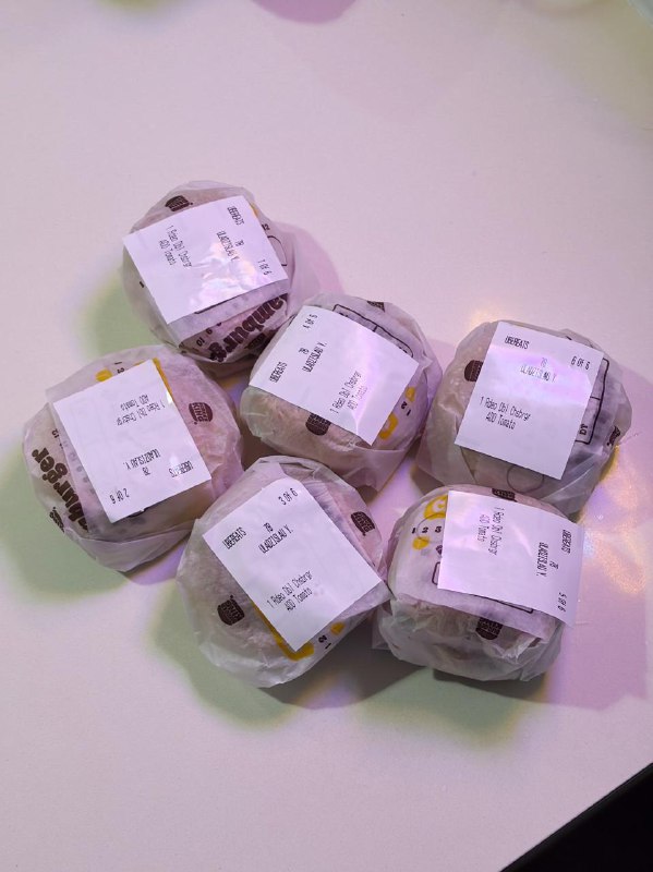 Парень нашел кнопку бесконечной (!) еды в США — местный Burger King по ошибке указал отрицательную ц