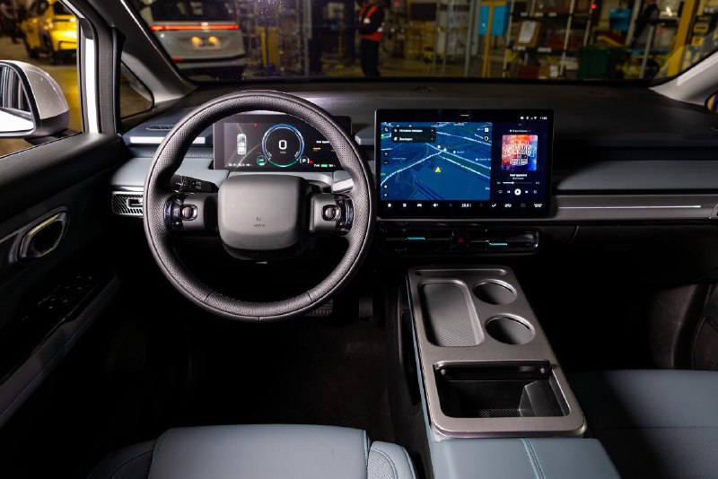 ⚡️ В Москве запустили производство нового электрокара для розничных продаж и использования в такси