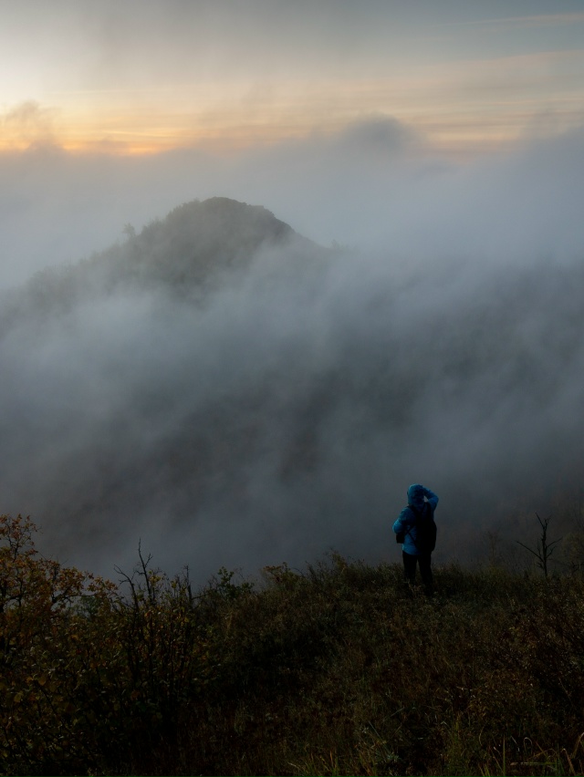 Сентябрьский туман на горе Отважная, Жигулевские горы,...