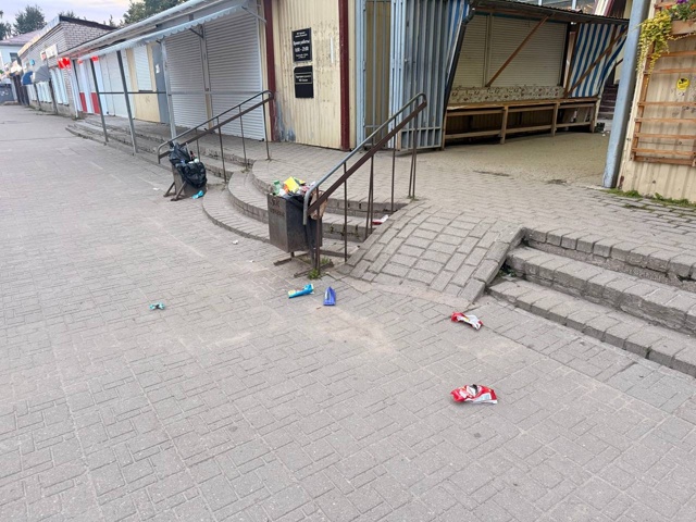 Центр города ? Когда уже люди начнут уважать чужой тр?...