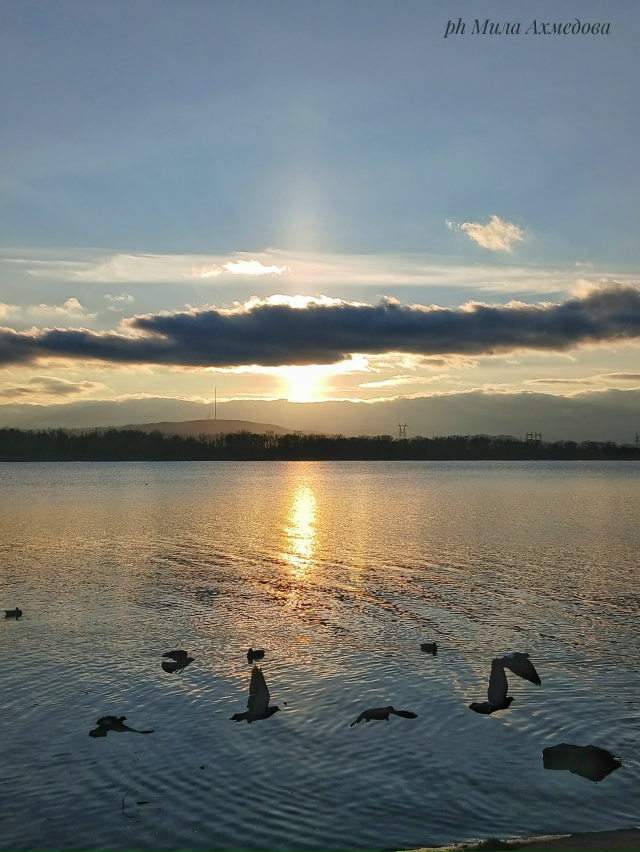 Вчерашний закат🌄
Вид на Жигулевские горы, со стороны ?...