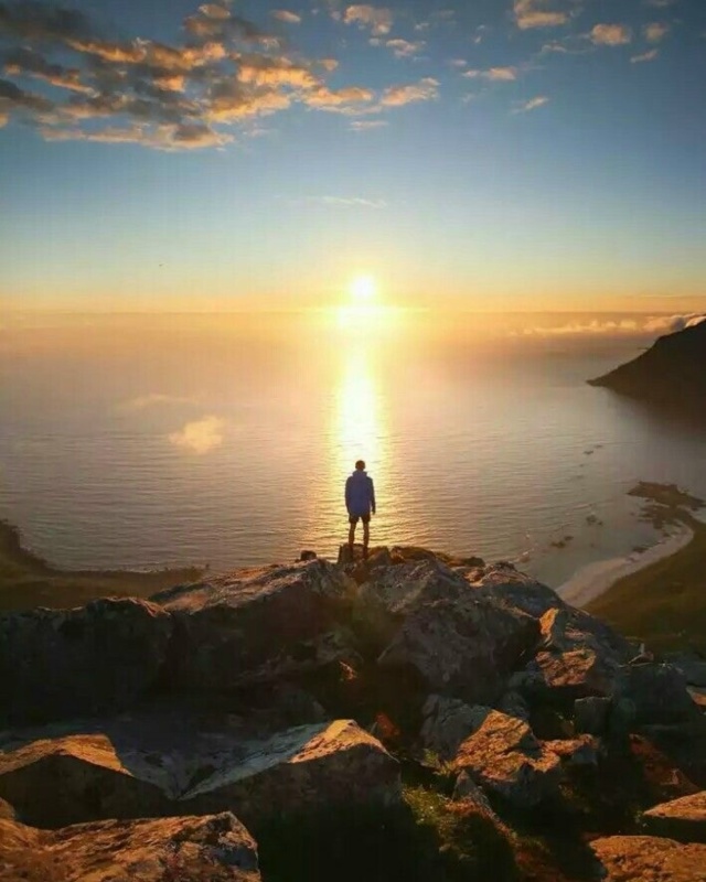 Никогда не жалейте ни об одном дне в своей жизни.
Хорош?...