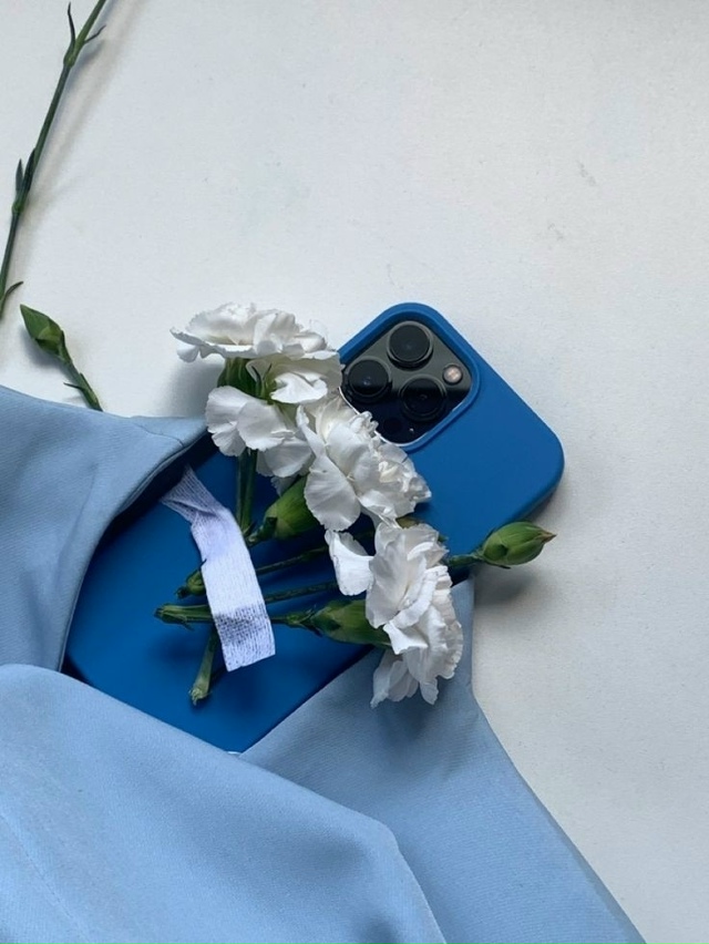 Синий - цвет спокойствия и силы одновременно...