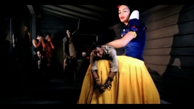 Пoмнитe этoт шедевр?