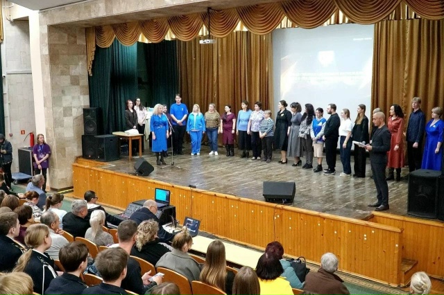 В преддверии Дня добровольца поздравил евпаторийских ...