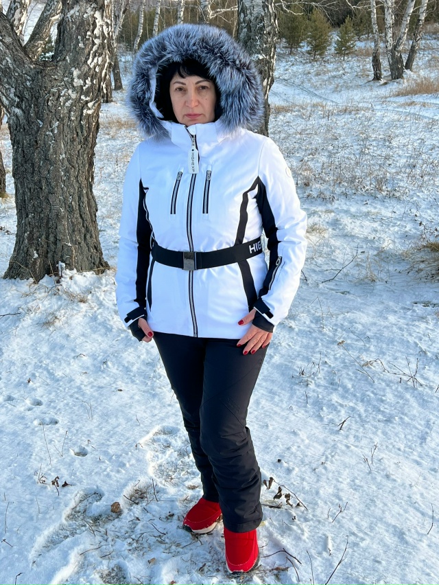 Магазин «SPORTIME»
erid: 2VtzqxV3To
ЗИМНЯЯ КОЛЛЕКЦИЯ ❗️
ГОРНОЛЫЖ...