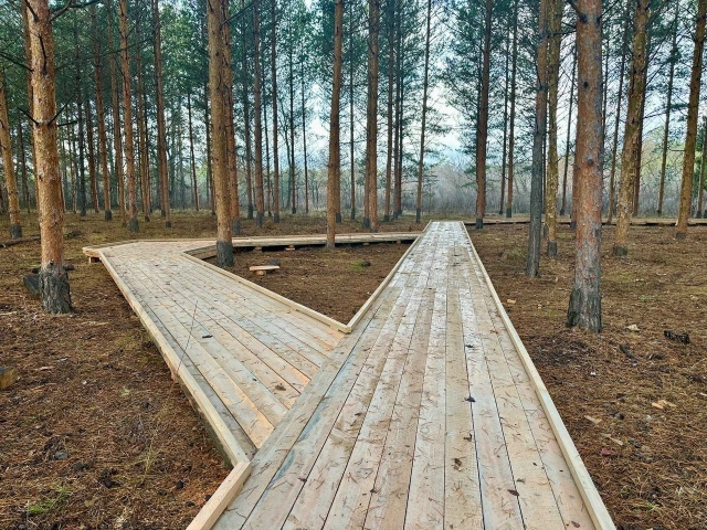 Осенние дожди внесли коррективы в график, и обустройст...