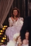 Юлия Cyxaнова в 1989 году выиграла конкурс и стaла Мисс ССС?...