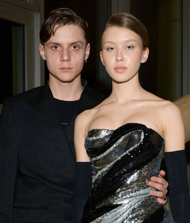 В Сети буря из обсуждений: 20-летний Ваня Дмитриенко вст...