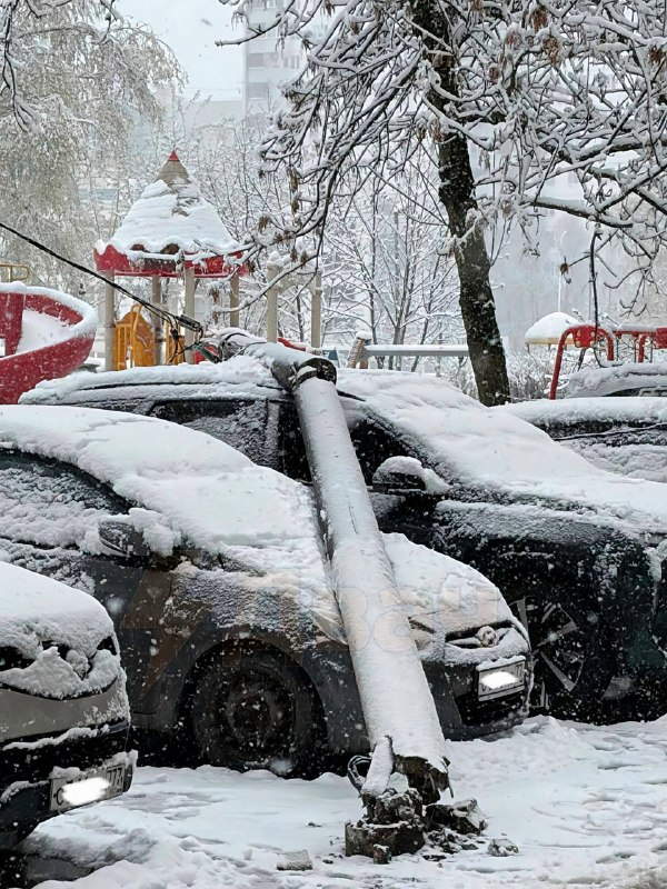 ❗️Москву и область конкретно завалило снегом прямо перед майскими праздниками — в регионе ввели «ора