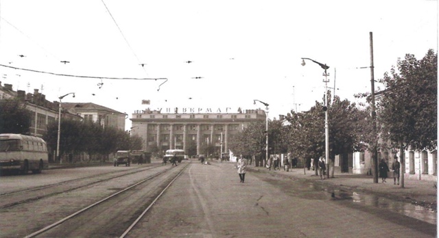 1) Улица Советская
1969
