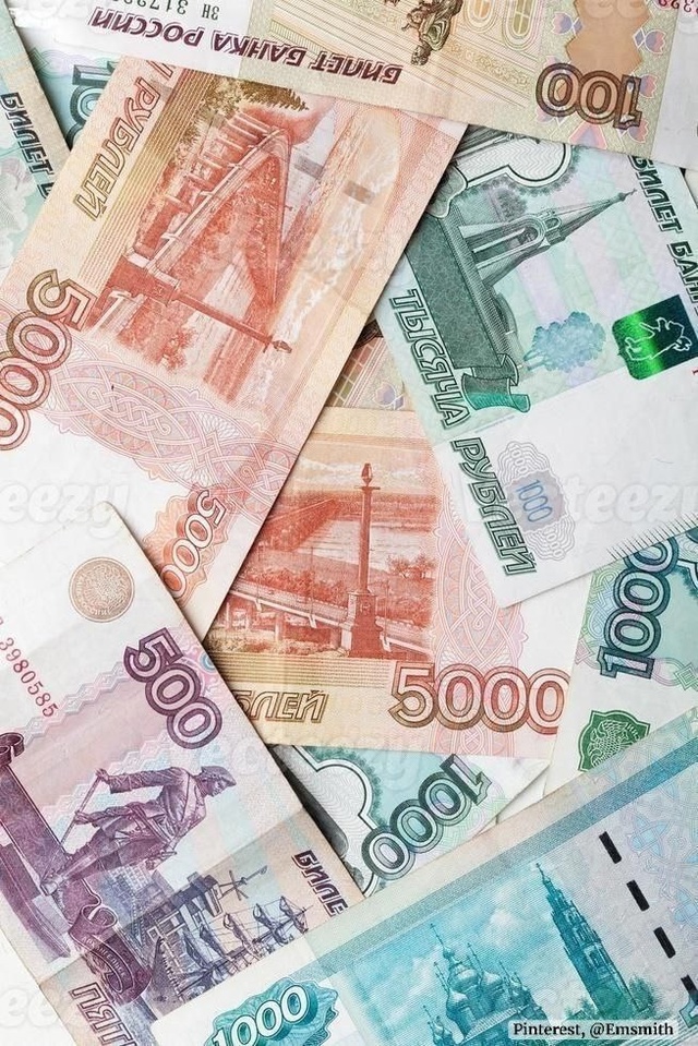 💸Пенсии женщин впервые за 10 лет превысили выплаты муж...