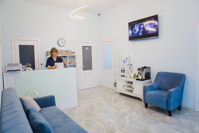 Бесплатно = Консультация врача + План лечения + Снимок з...