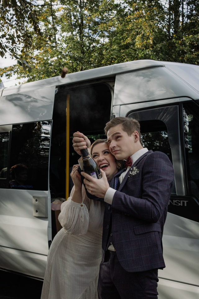 Хочу поделиться нашей камерной свадьбой. Очень рады, ч?...