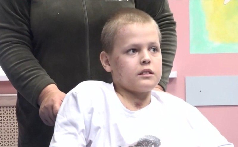 11-летний Илья спас котёнка и сам попал под КамАЗ — мальчик получил 19 переломов и перенёс девять оп