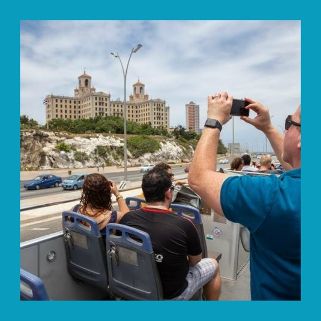 Российские туристы выбрали отдых среди руин, лишь бы н?...