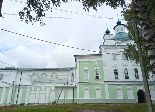 Восстановление Сретенского собора в Никольске продол?...