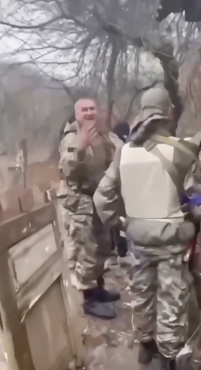 Мы подозревали, что они извращенцы, но не в такой степе?...