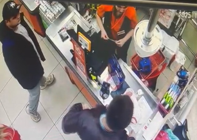 Добрый день,ищу данных молодых людей. Свяжитесь со мно?...