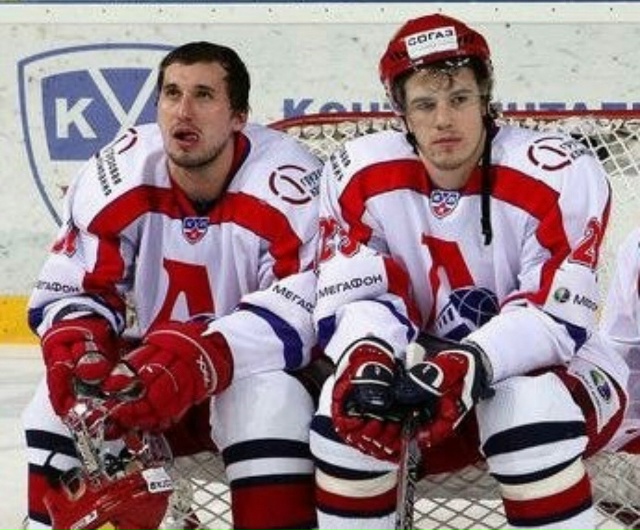 Начал играть в хоккей в пять лет в родном Рыбинске... С?...