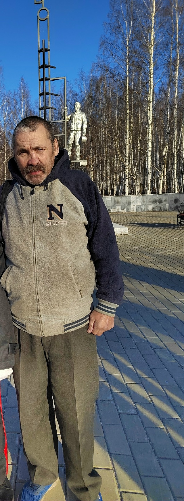 Скоропостижно скончался любимый муж, папа, дедушка Мах...