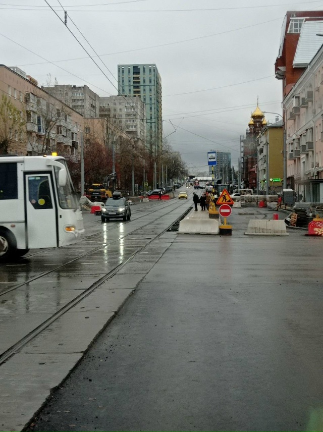 Перекрёсток Ленина/Борчанинова. Знак КИРПИЧ (въезд зап...