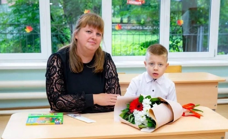 В Новгородской области мать погибла, пытаясь спасти тонущего сына.
Трагедия произошла во время отды