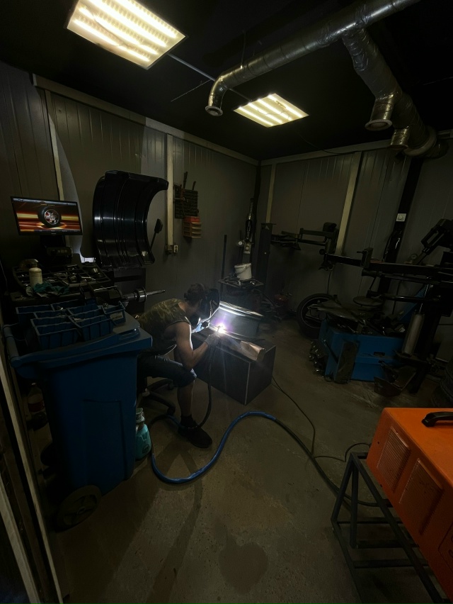 Шиномонтажная мастерская WHEELSCENTER предлагает широкий с?...