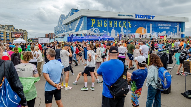 В Рыбинске состоялся беговой полумарафон «Великий хле...
