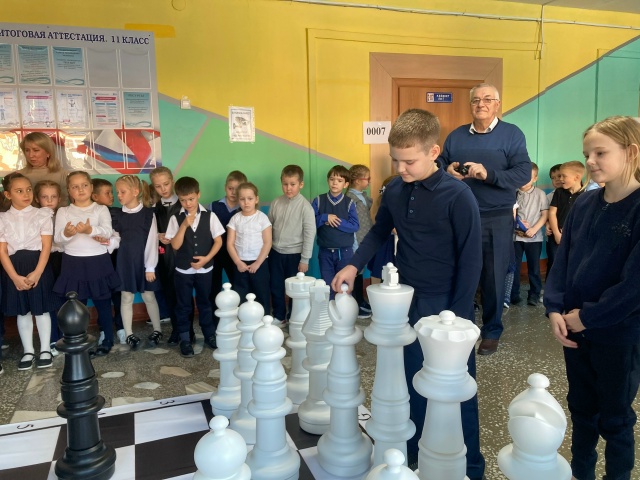 В Балахтинской средней школе №1 имени Героя Советског?...