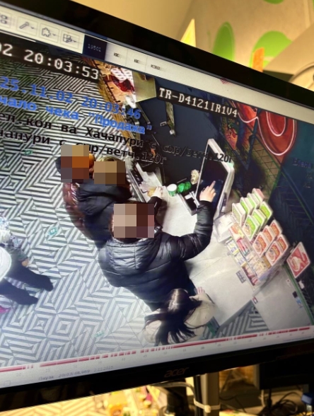 2 ноября в пятерочке, находящейся на нулевом этаже в ун?...