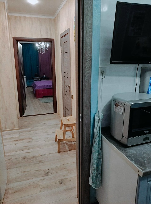 Сдаётся изолированная большая комната 21 м. в 3-х комнат?...
