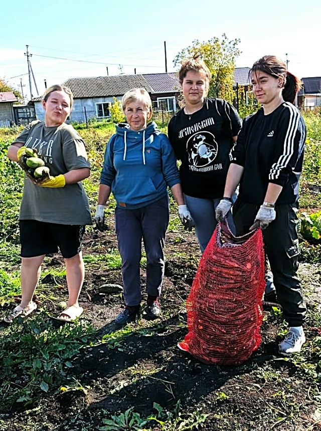 Воспитание трудолюбия и уважения к людям труда являет?...