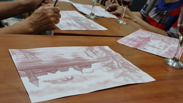 МАСТЕР-КЛАСС ПО ВИННОЙ ГРИЗАЙЛИ
В музее побывали удив...