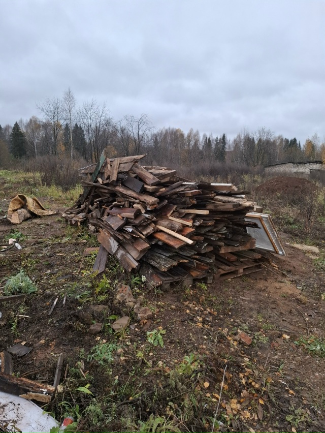 Отдам дрова бесплатно. Самовывоз. Семеново, ул. Мира 10