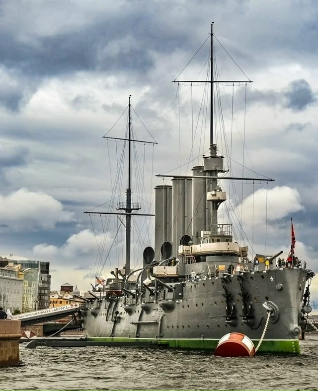 Дорогие товарищи! Друзья!
От всей души поздравляю вас ?...