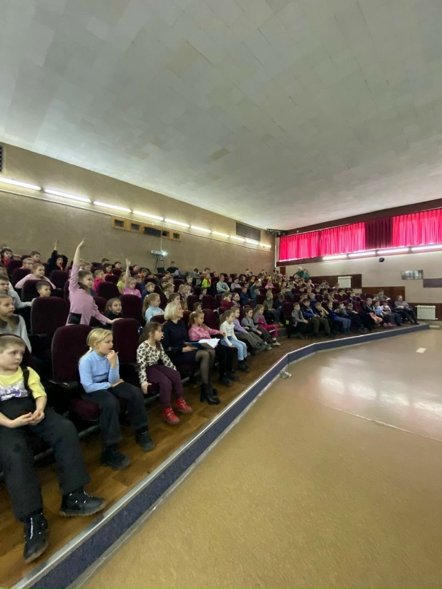 Сотрудники отделения Госавтоинспекции МО МВД России «...