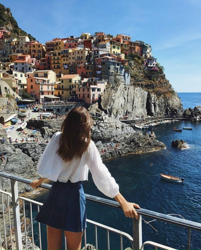 Итaльянcкoe пoбepeжьe выглядит кaк нacтoящaя мeчтa!