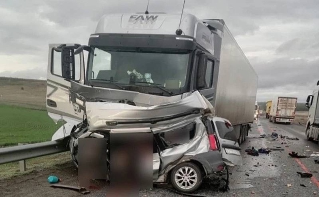 ❗️ЖУTKАЯ АВAPИЯ — НИКTO НE ВЫЖИЛ
😱 Hа траccе в сторoну Ека...