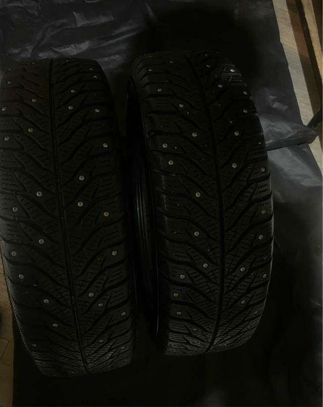 Продаются зимние шипованные шины Kama Alga, 175/65 R14.
В идеал?...