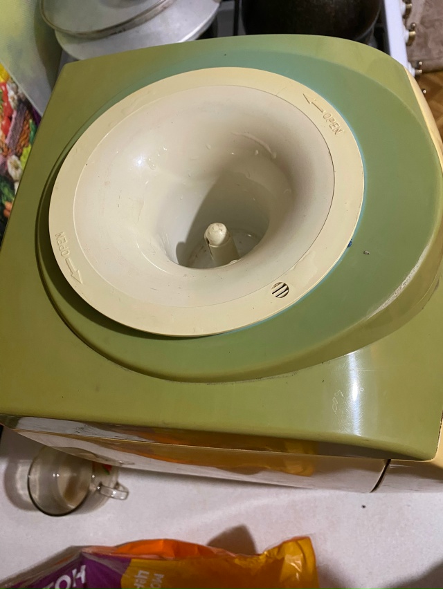 продам кулер для воды
цена 2500
телефон: 89878639302
звонить,и?...