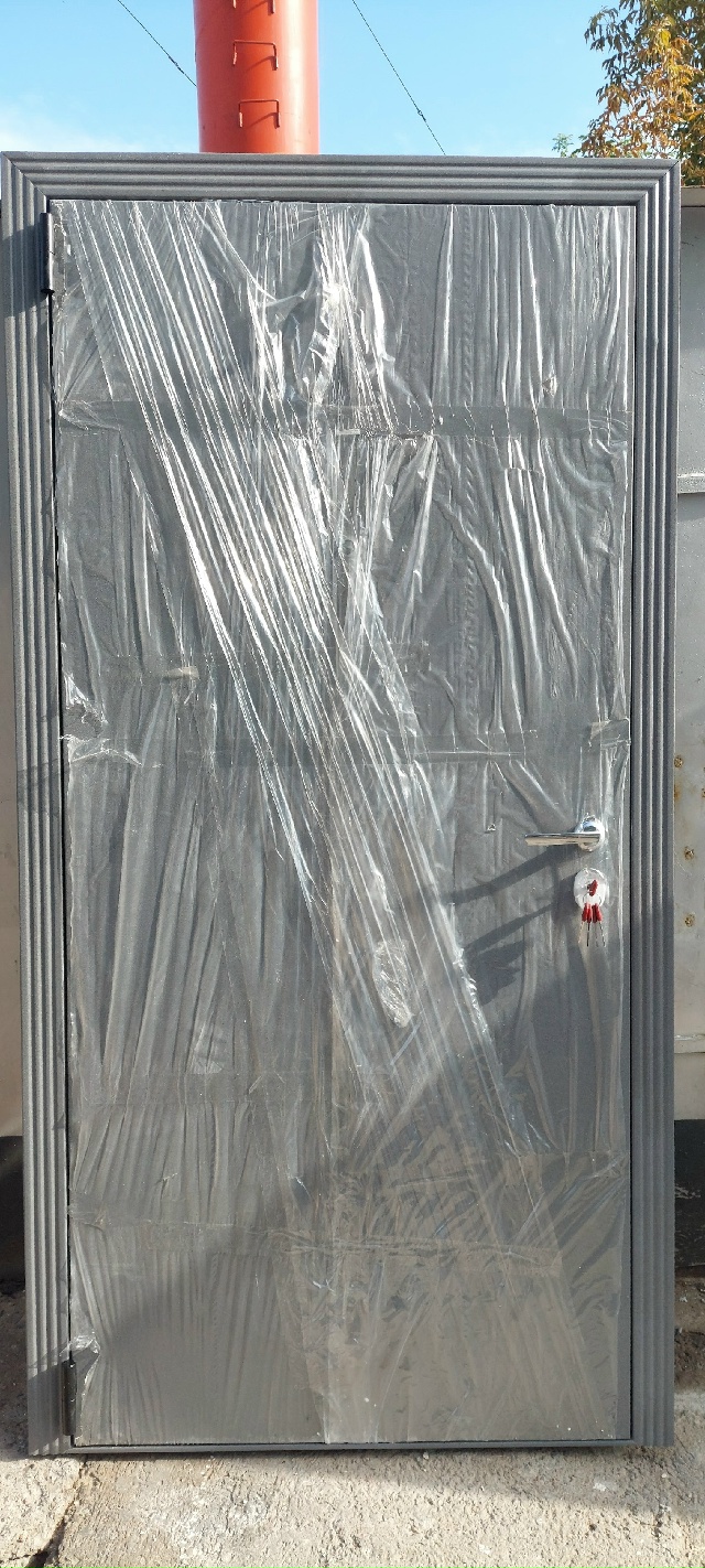 Продам двери входные металлические.
Есть Левые/Правые...