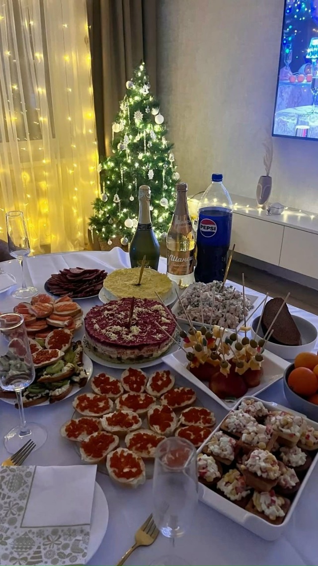 Эксперты советуют: не публикуйте фото новогодних заст?...