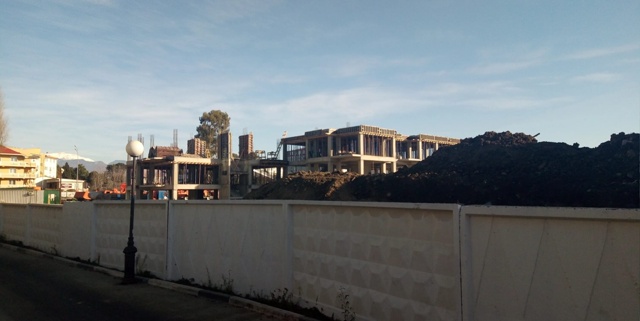 Пытался отсудить 5,8 млрд: в Сочи застройщик «Сады киви»...