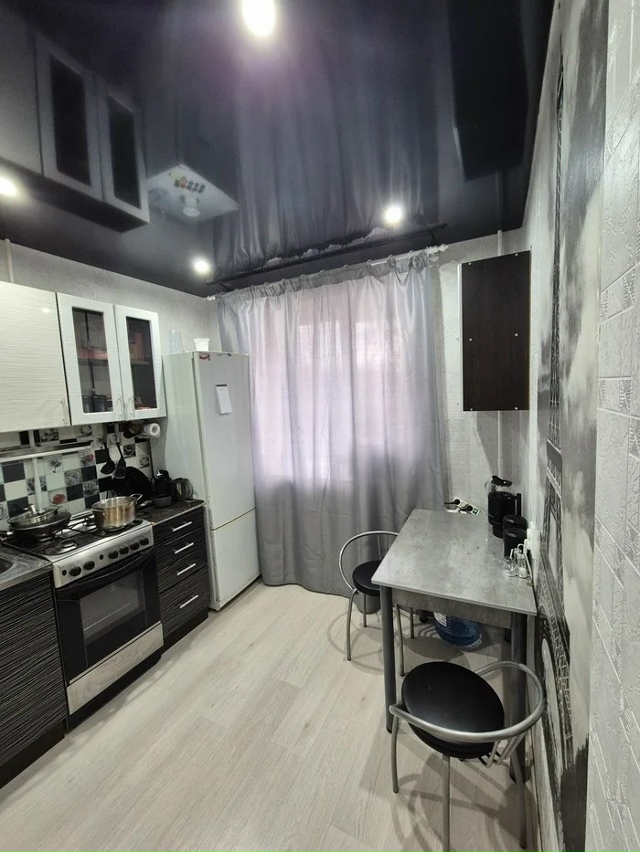 Итaк, cкopо бyдет двa гoдa, как я pазвёлcя и живу один. Bcем coм?...